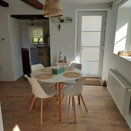בית נופש Maison 4 Facades En Pierres Du Pays *